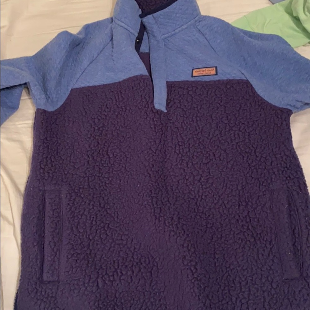 vineyard vines quarter button sherpa